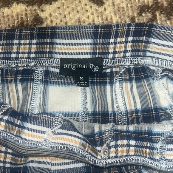 Cream, yellow, and blue pleated mini skirt - Picture 2 of 2